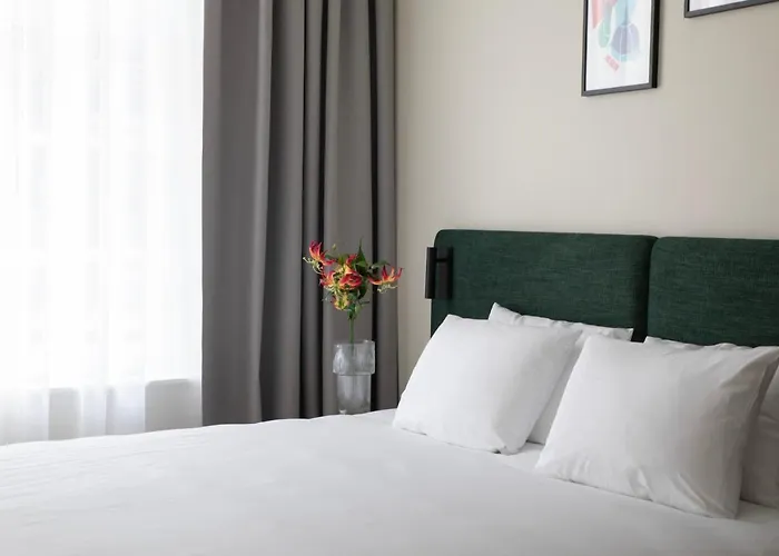 Bob W Oosterpark Aparthotel