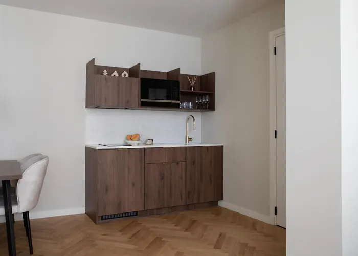 Bob W Oosterpark Aparthotel