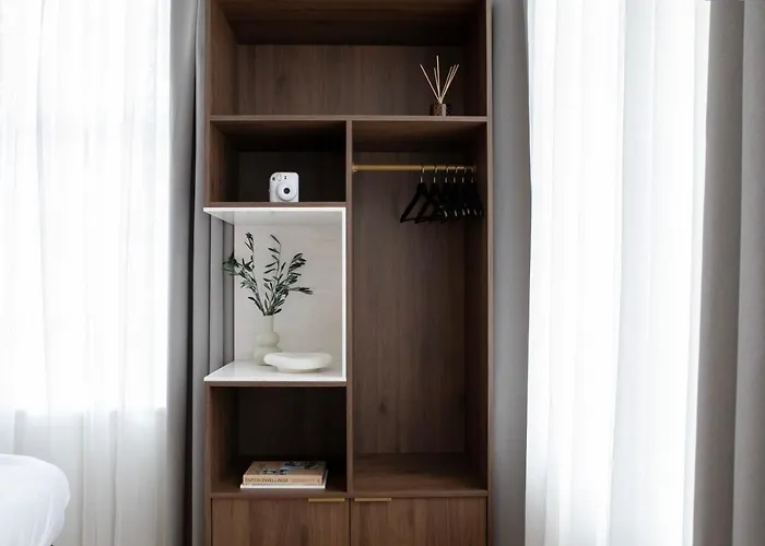 Aparthotel Bob W Oosterpark 4*